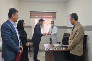 روروز پزشکز پزشک